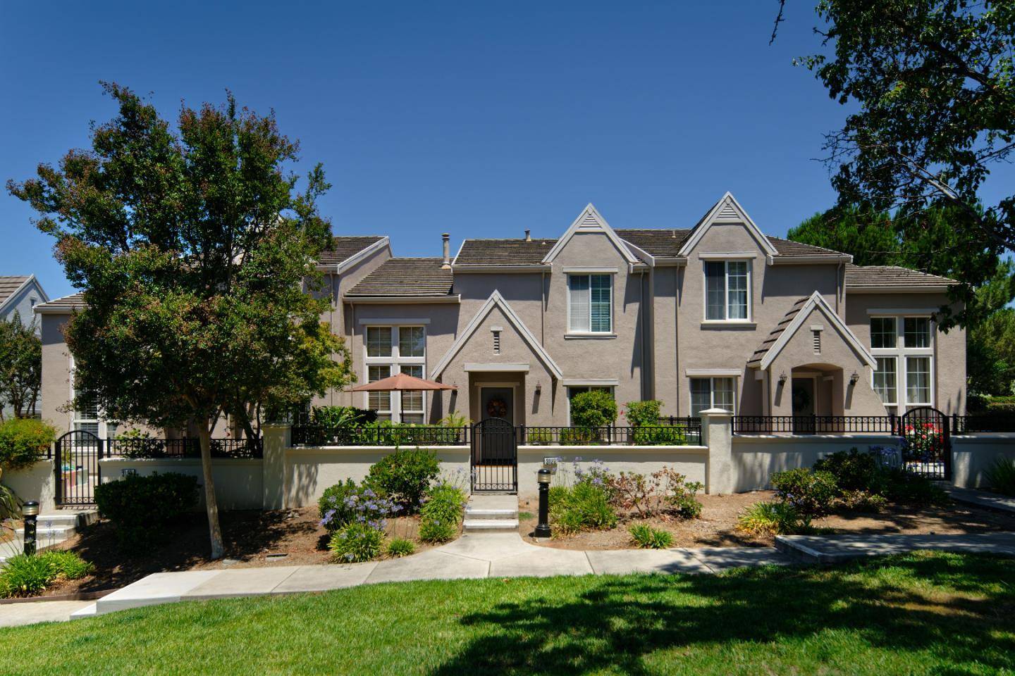 San Jose, CA 95135,3126 Moncontour Court