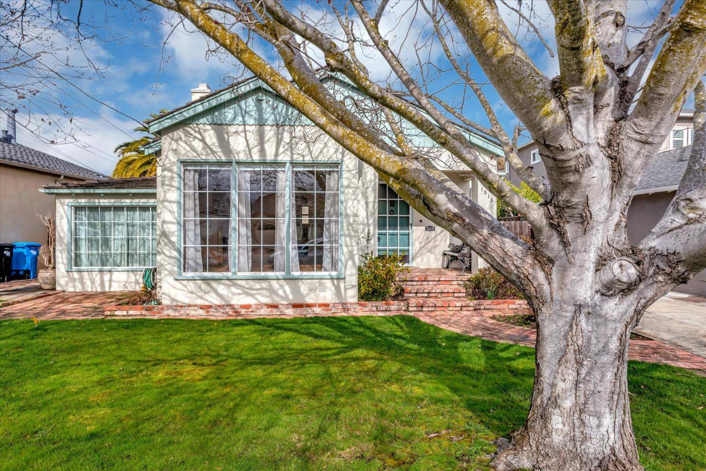 San Mateo, CA 94402,1513 Kalmia Street