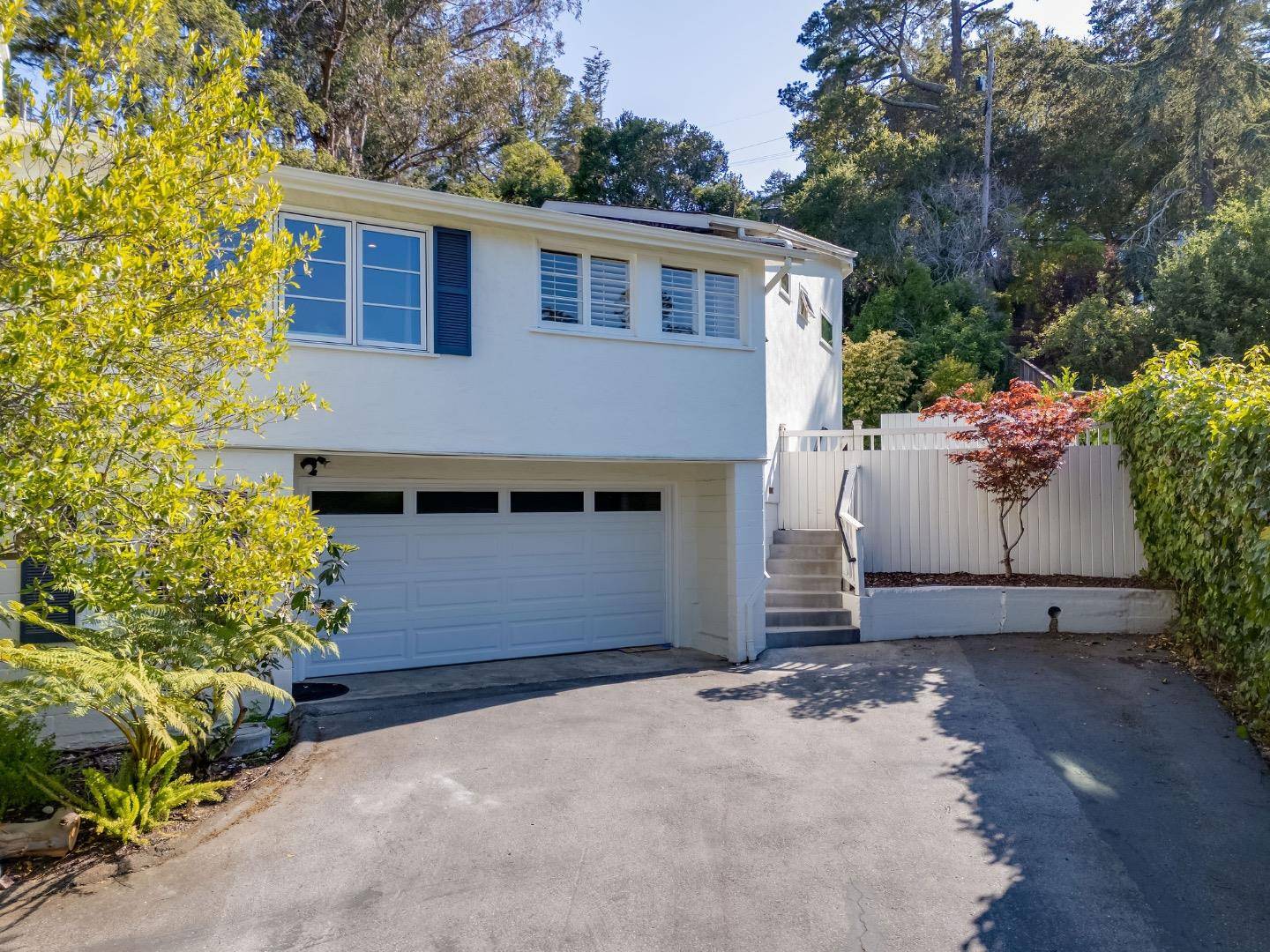 Hillsborough, CA 94010,401 Hillsborough Boulevard