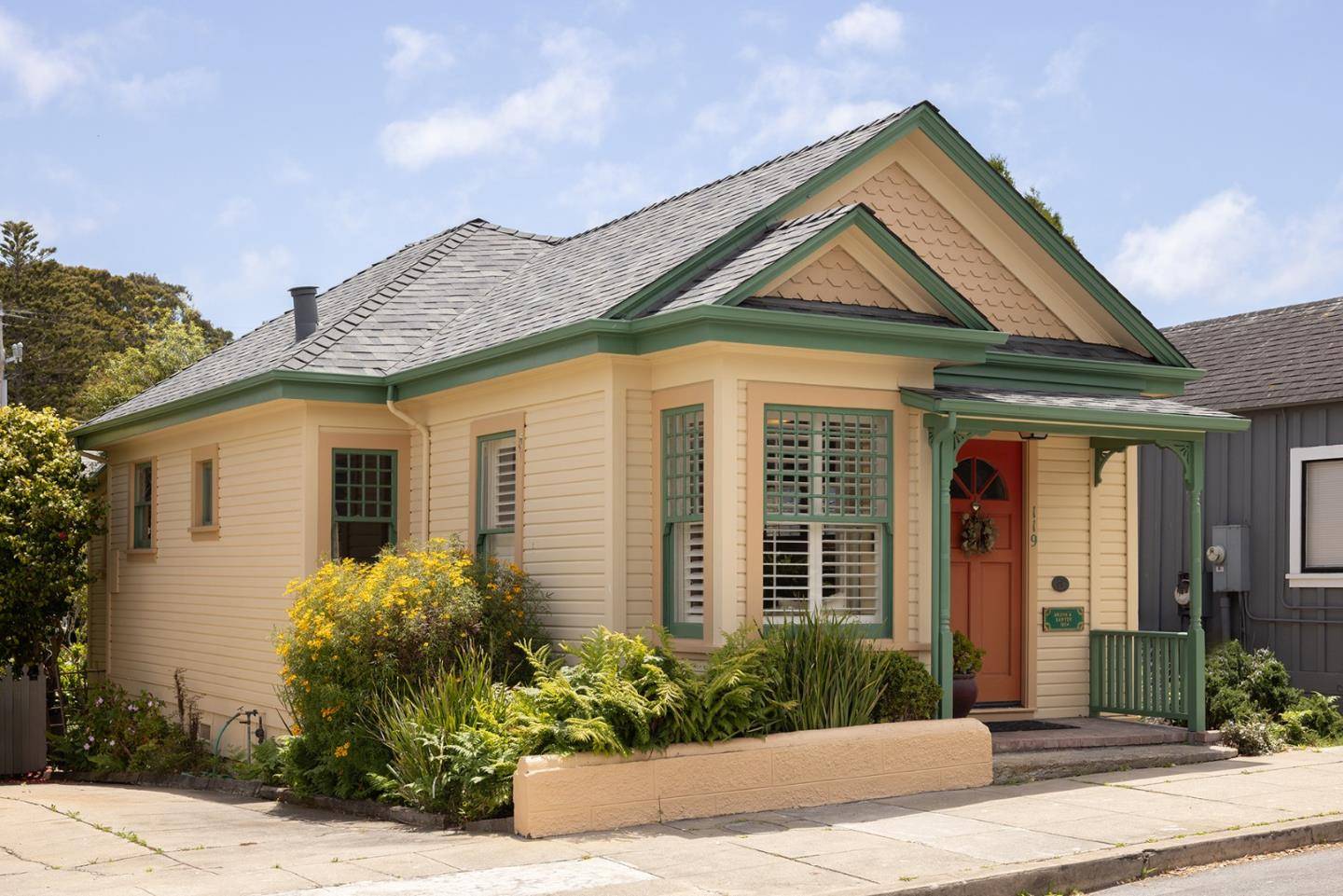Pacific Grove, CA 93950,119 Fountain Avenue