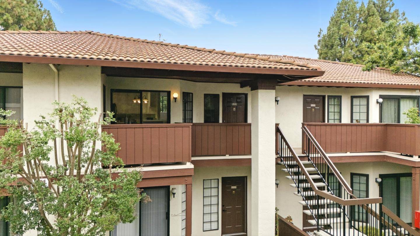 Sunnyvale, CA 94085,461 Costa Mesa Terrace #G