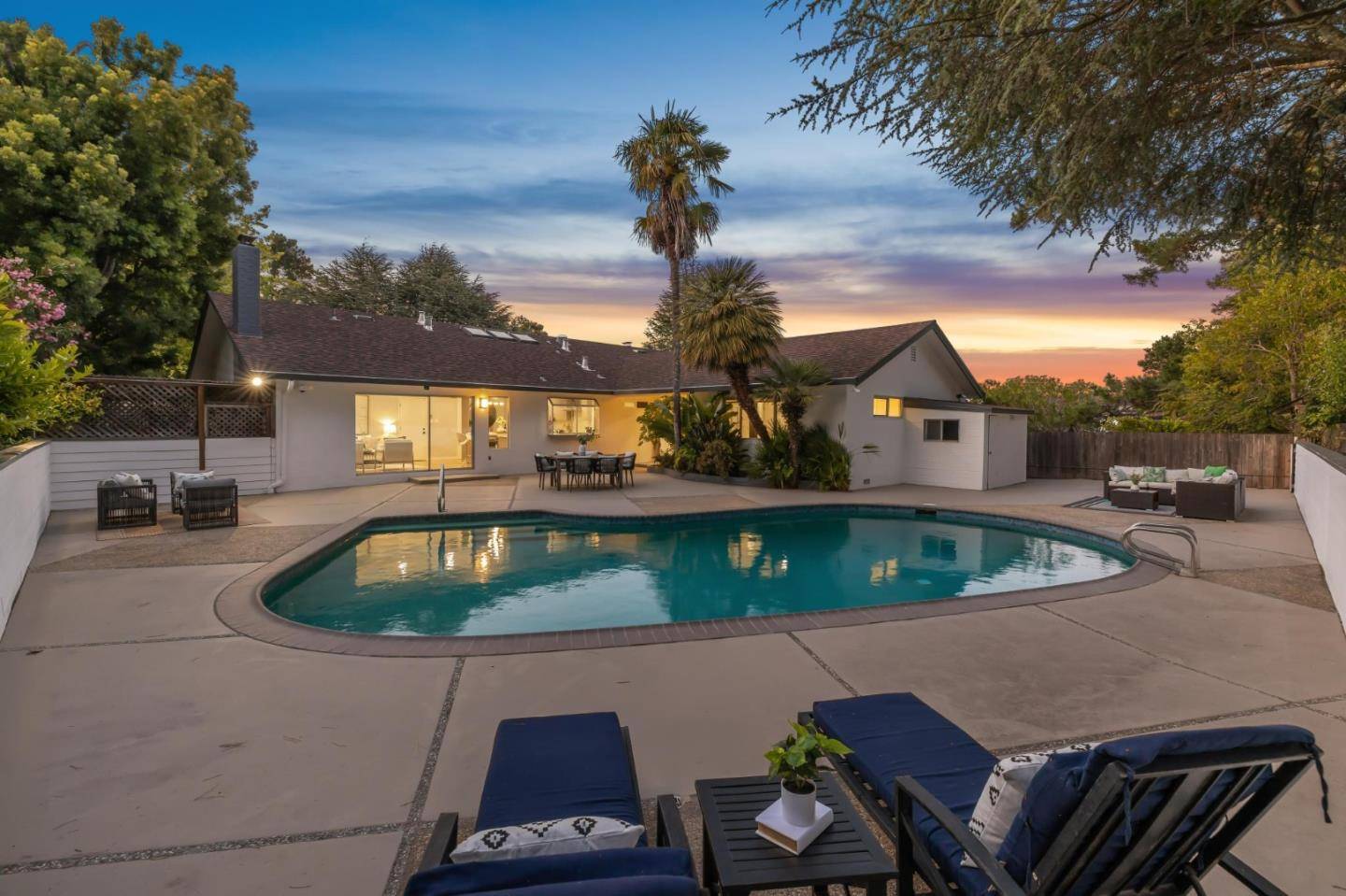 Burlingame, CA 94010,2985 Trousdale Drive