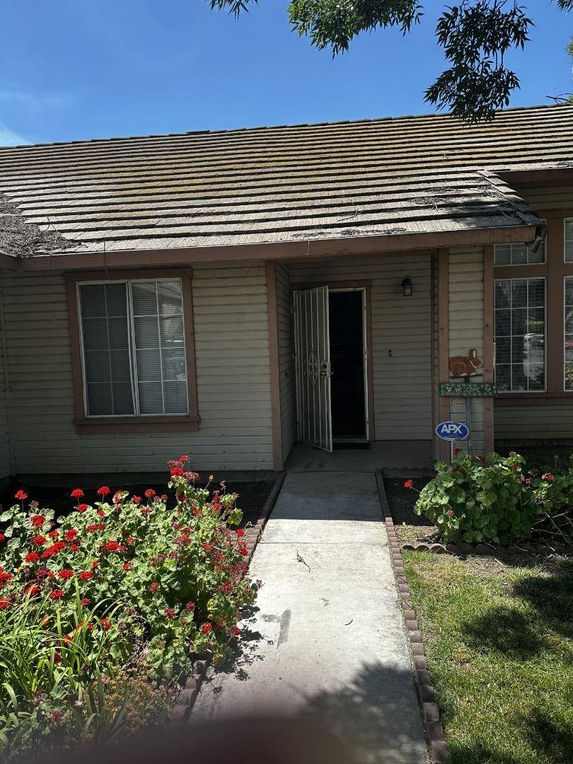 Los Banos, CA 93635,101 Citrus Avenue