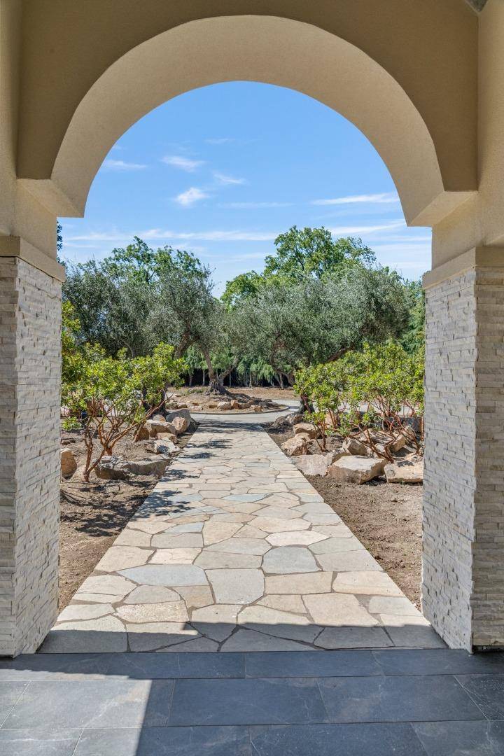 Pleasanton, CA 94588,1080 Finley