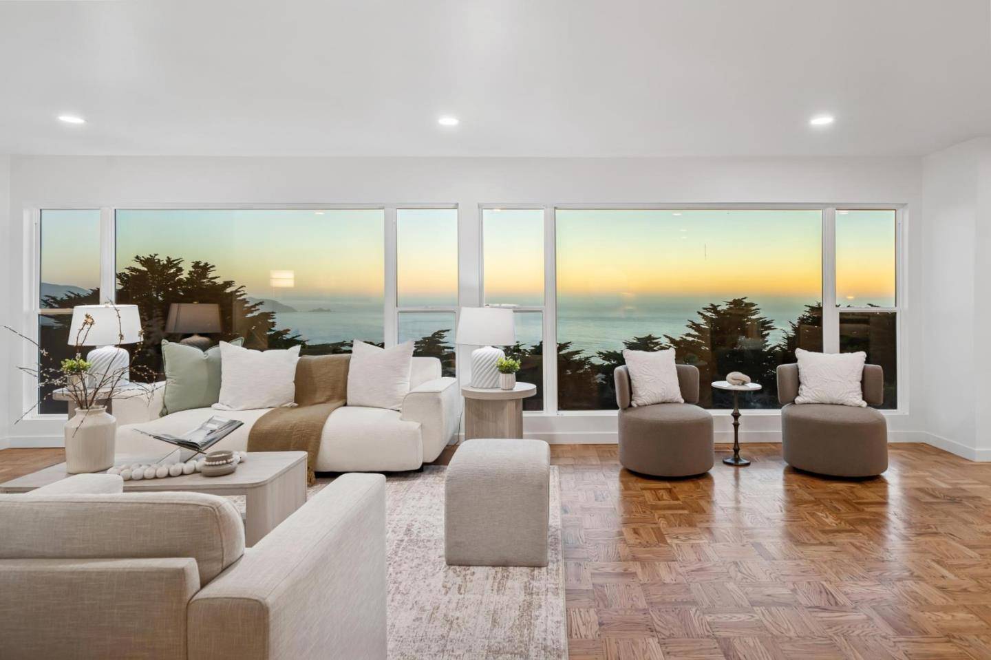 Pacifica, CA 94044,9 Seahaven Court