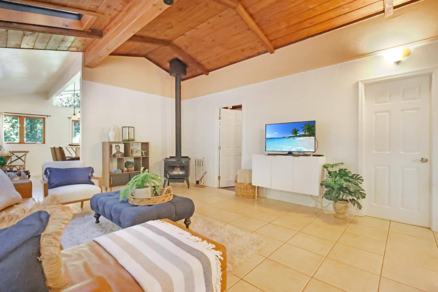 Boulder Creek, CA 95006,599 Lilac Avenue