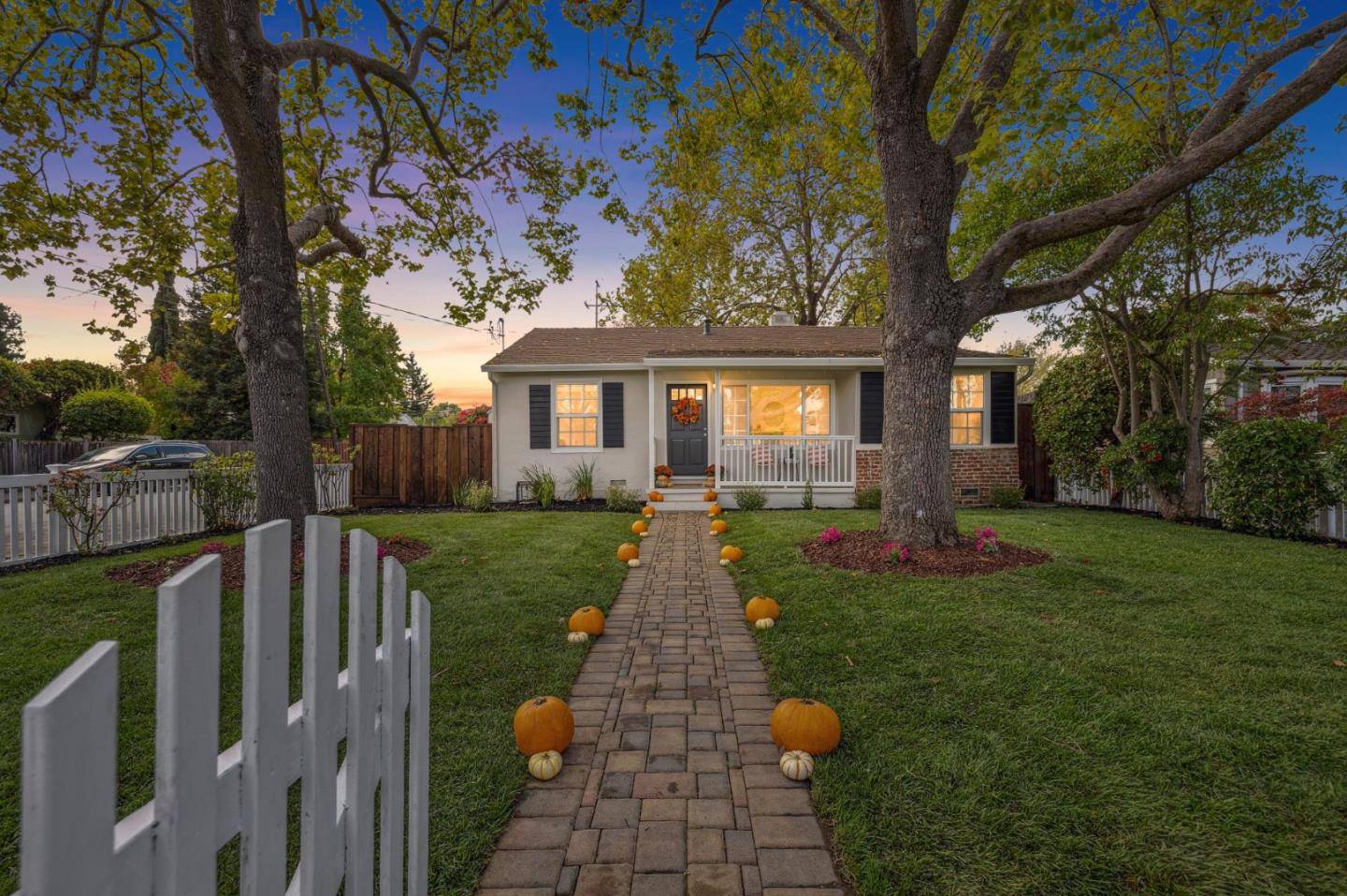 Redwood City, CA 94061,190 Rutherford Avenue