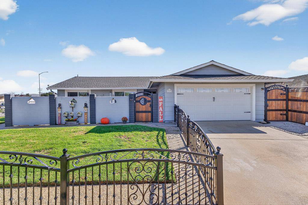 Salinas, CA 93906,12932 Truman Street