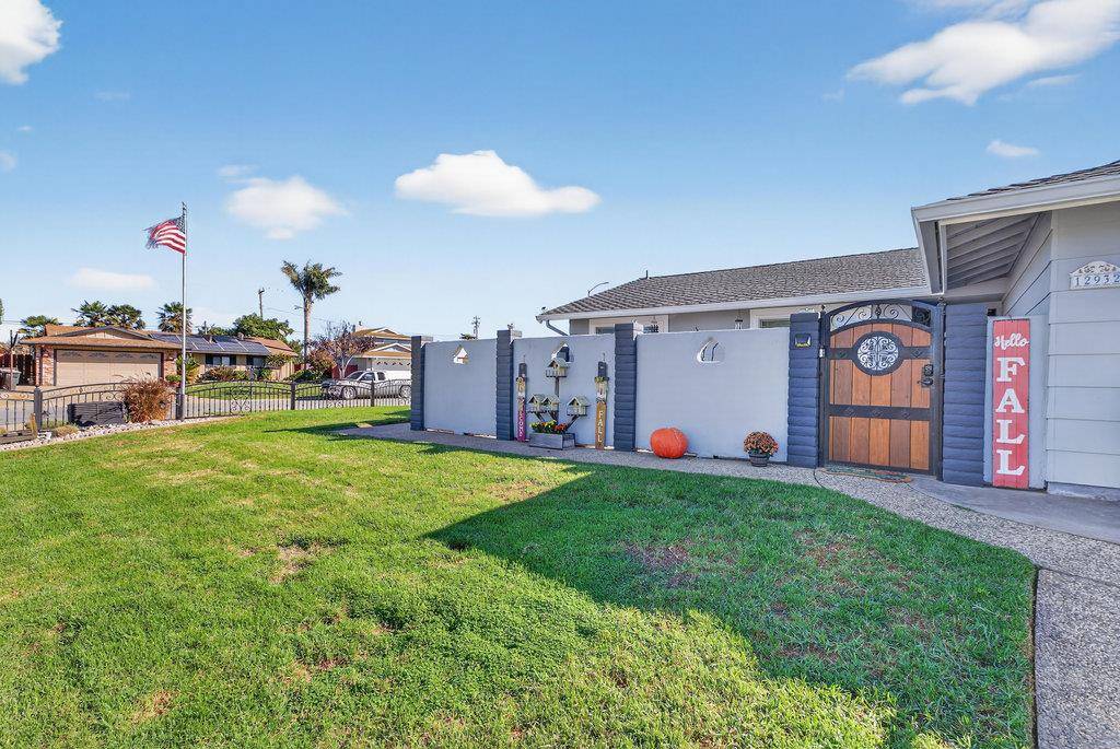 Salinas, CA 93906,12932 Truman Street