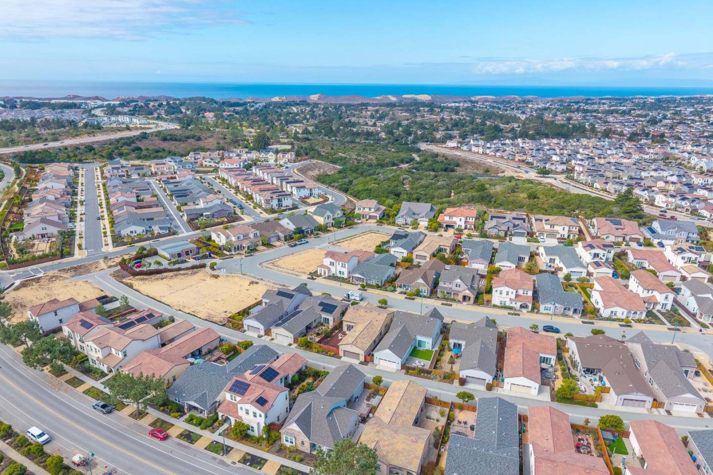 Marina, CA 93933,2962 Bluffs Drive