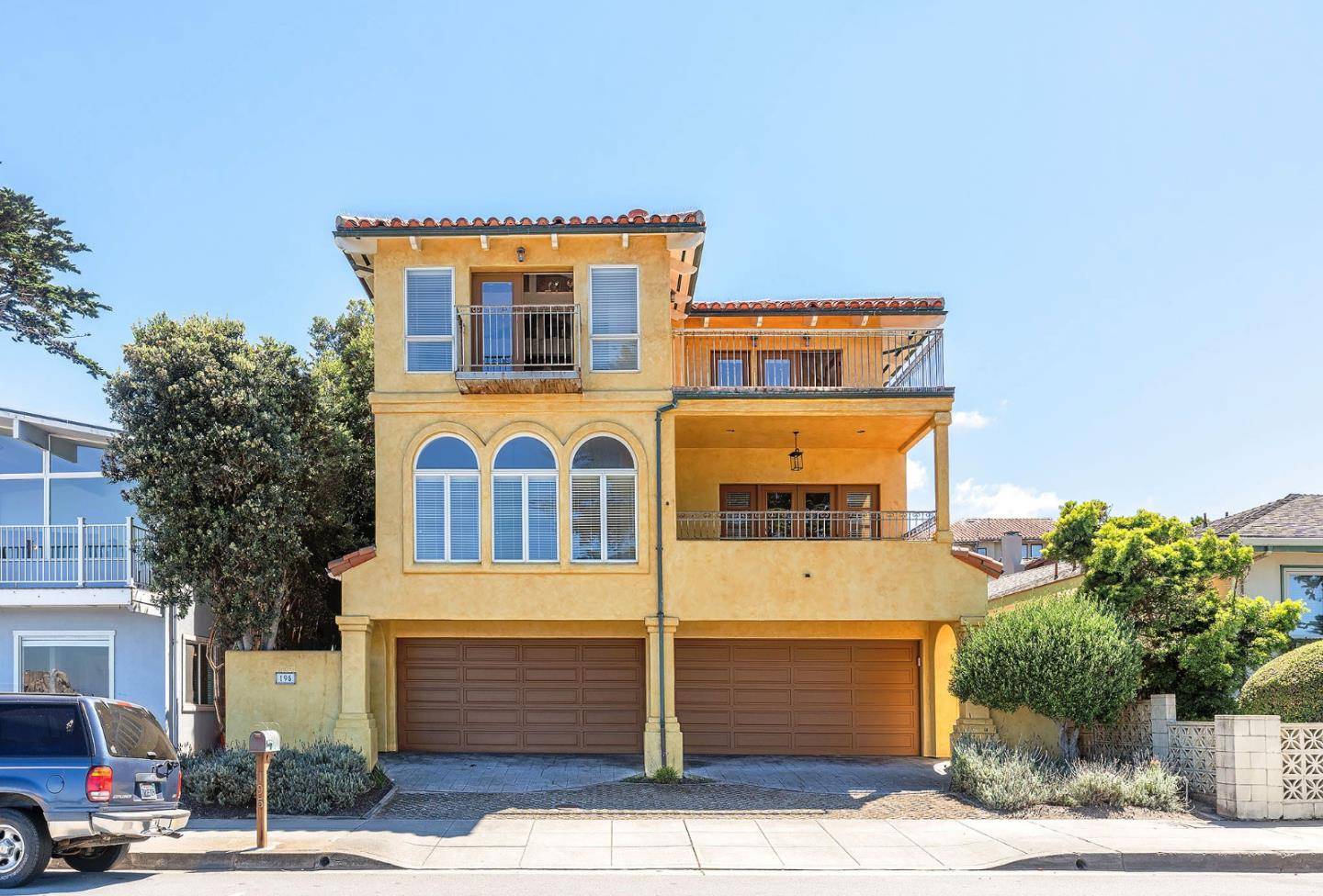 Pacific Grove, CA 93950,Address not disclosed