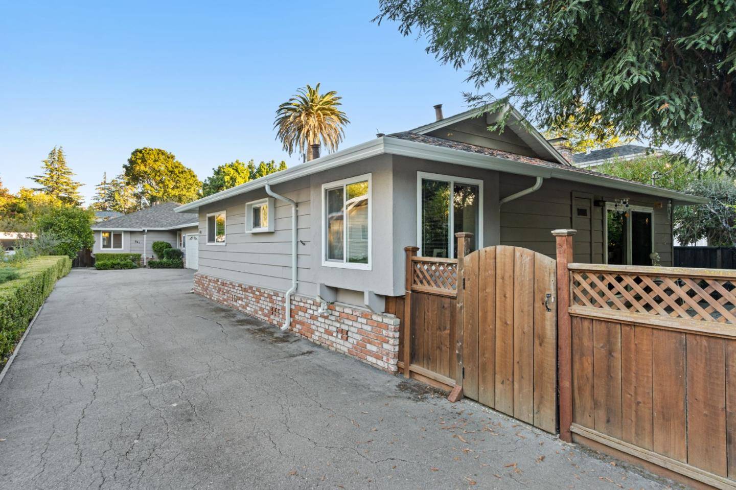 Menlo Park, CA 94025,841 Partridge Avenue