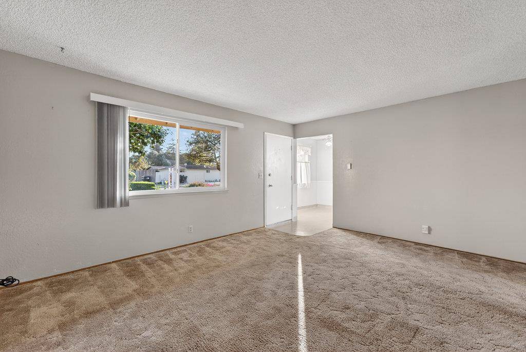 Watsonville, CA 95076,8 Carita Court