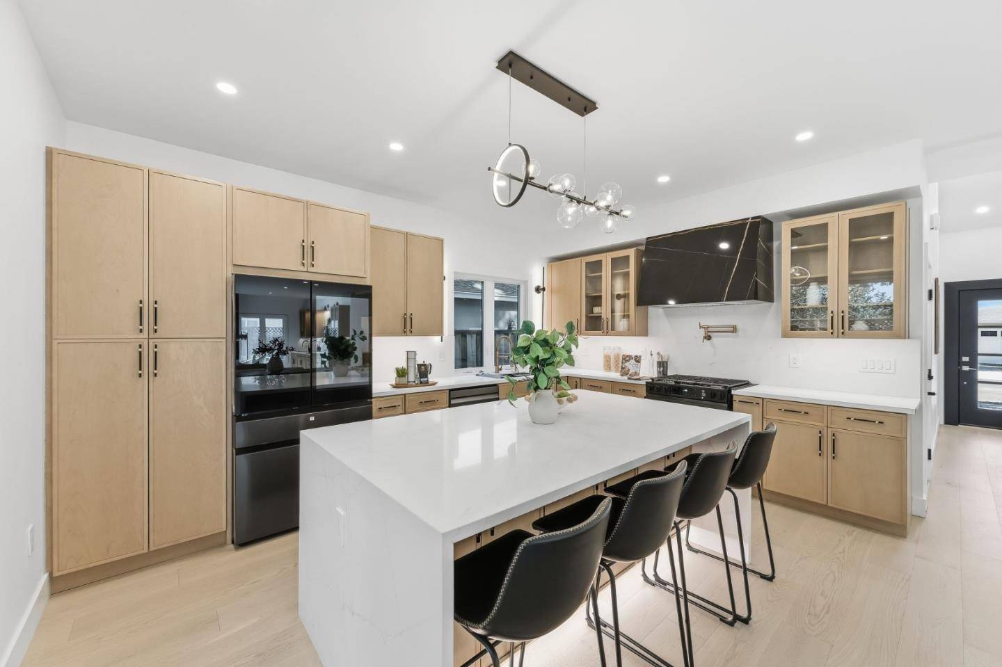 Mountain View, CA 94040,1748 Crane Avenue