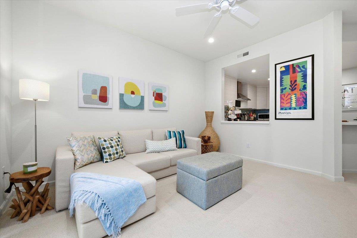 Sunnyvale, CA 94085,608 Arcadia Terrace #201