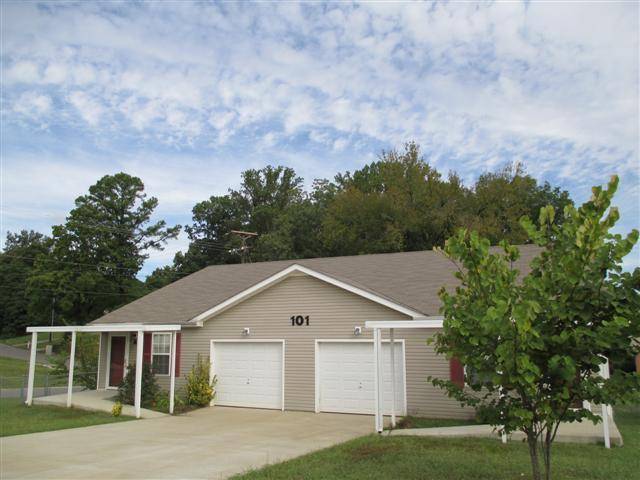 Clarksville, TN 37043,101 MAUREEN DR APT A&B