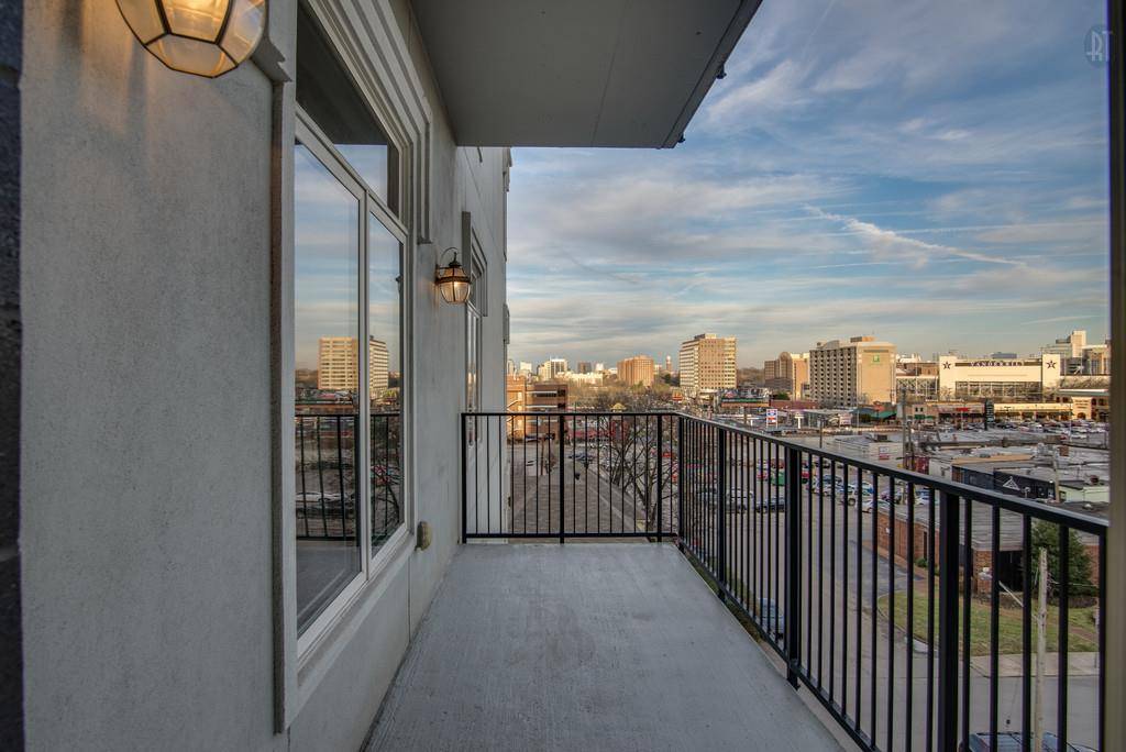 Nashville, TN 37203,117 30Th Ave N Apt 503
