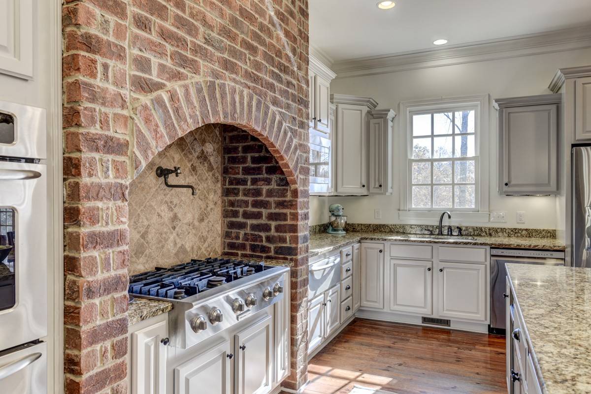 Franklin, TN 37064,5557 Parker Branch Rd