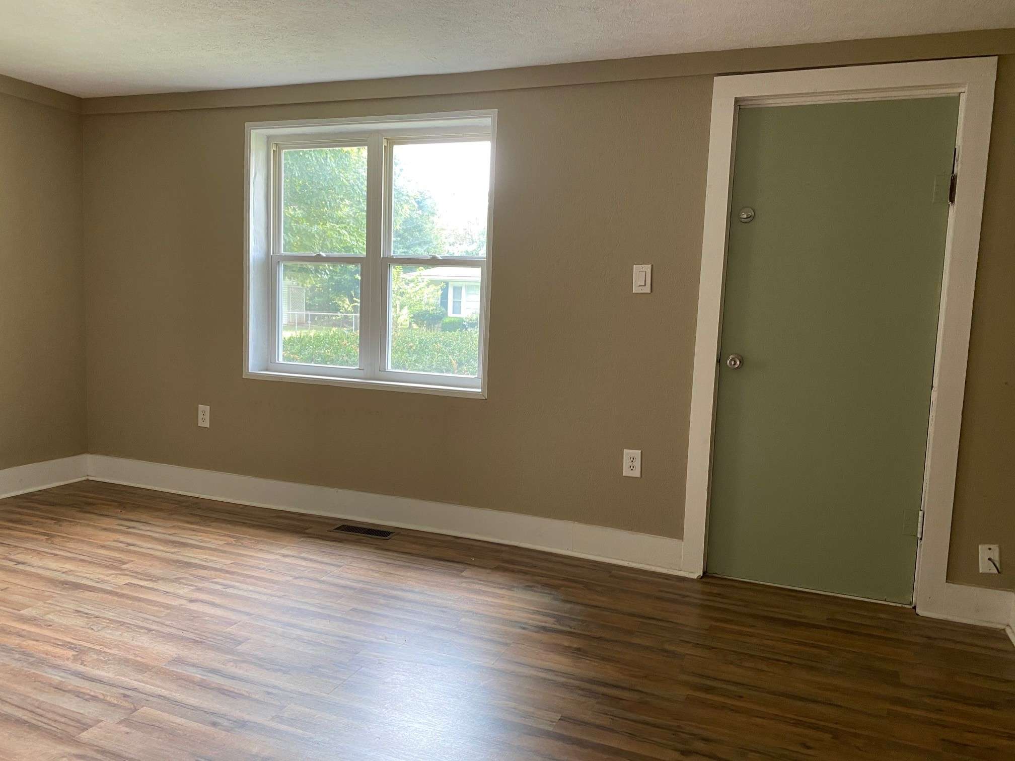 Hopkinsville, KY 42240,121 Highland School Rd