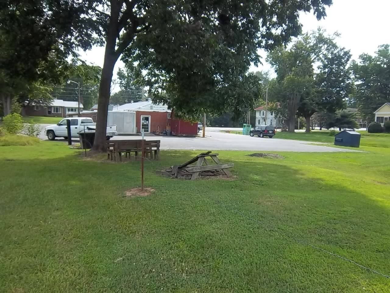 Adams, TN 37010,0 Highway 41 N