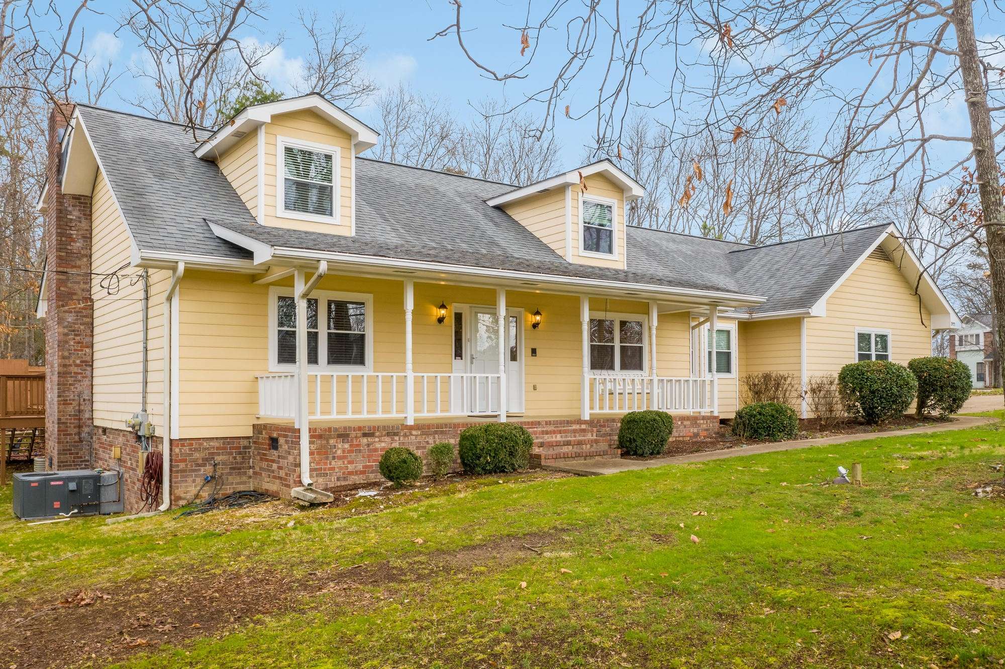 Chattanooga, TN 37421,522 Hurricane Creek Road