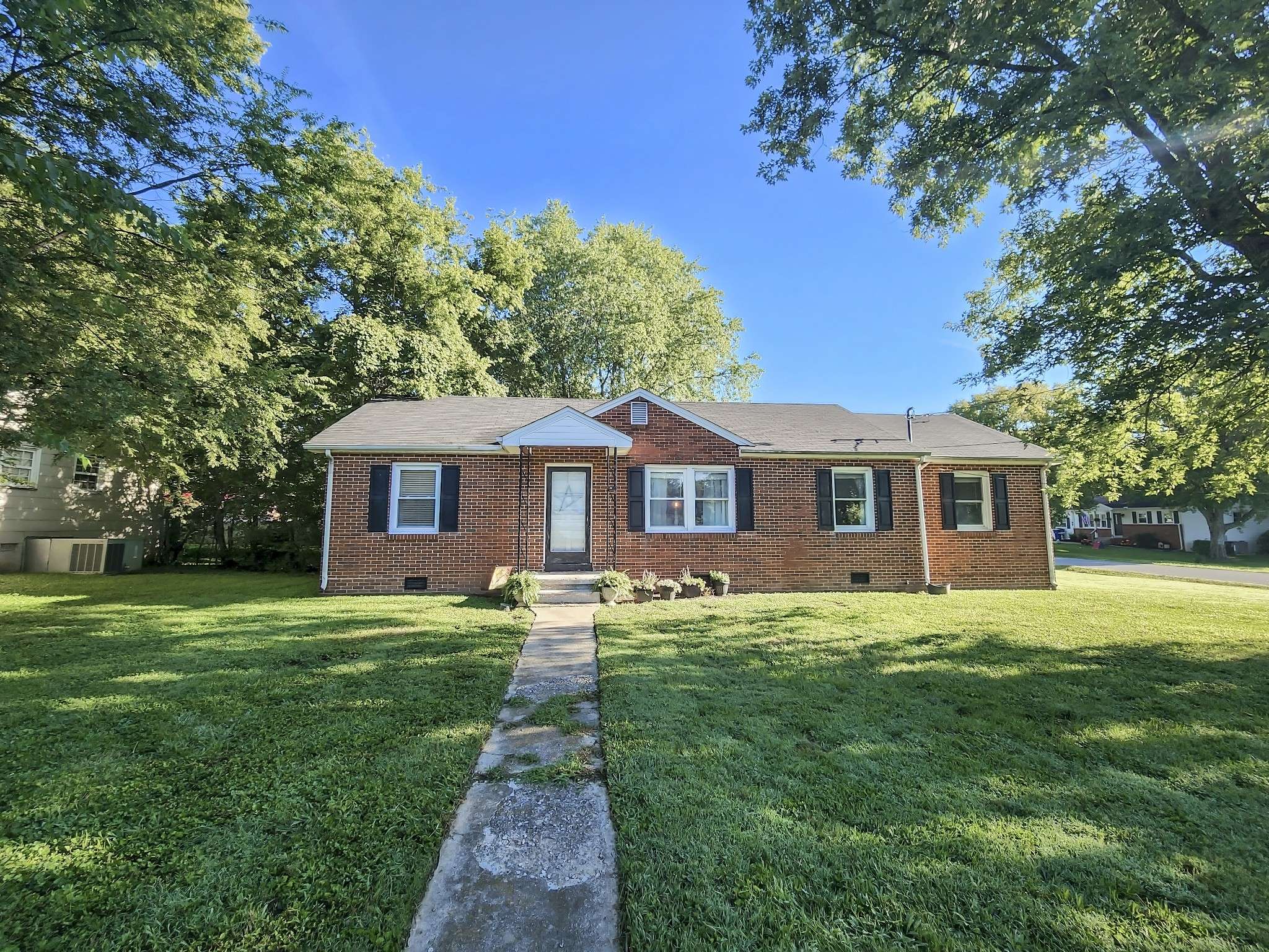 Shelbyville, TN 37160,219 Rolling Rd