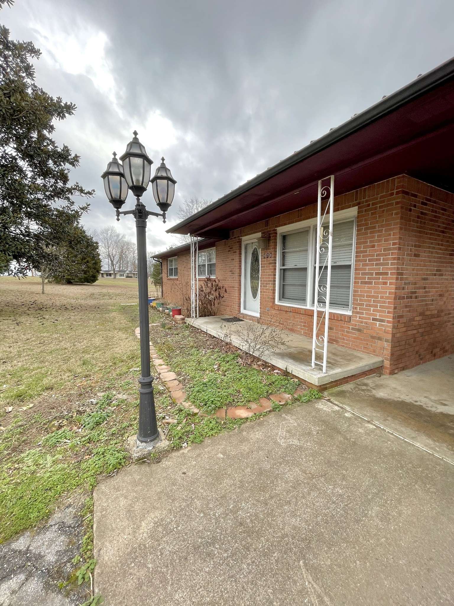 Cumberland City, TN 37050,978 Scotts Chapel Rd