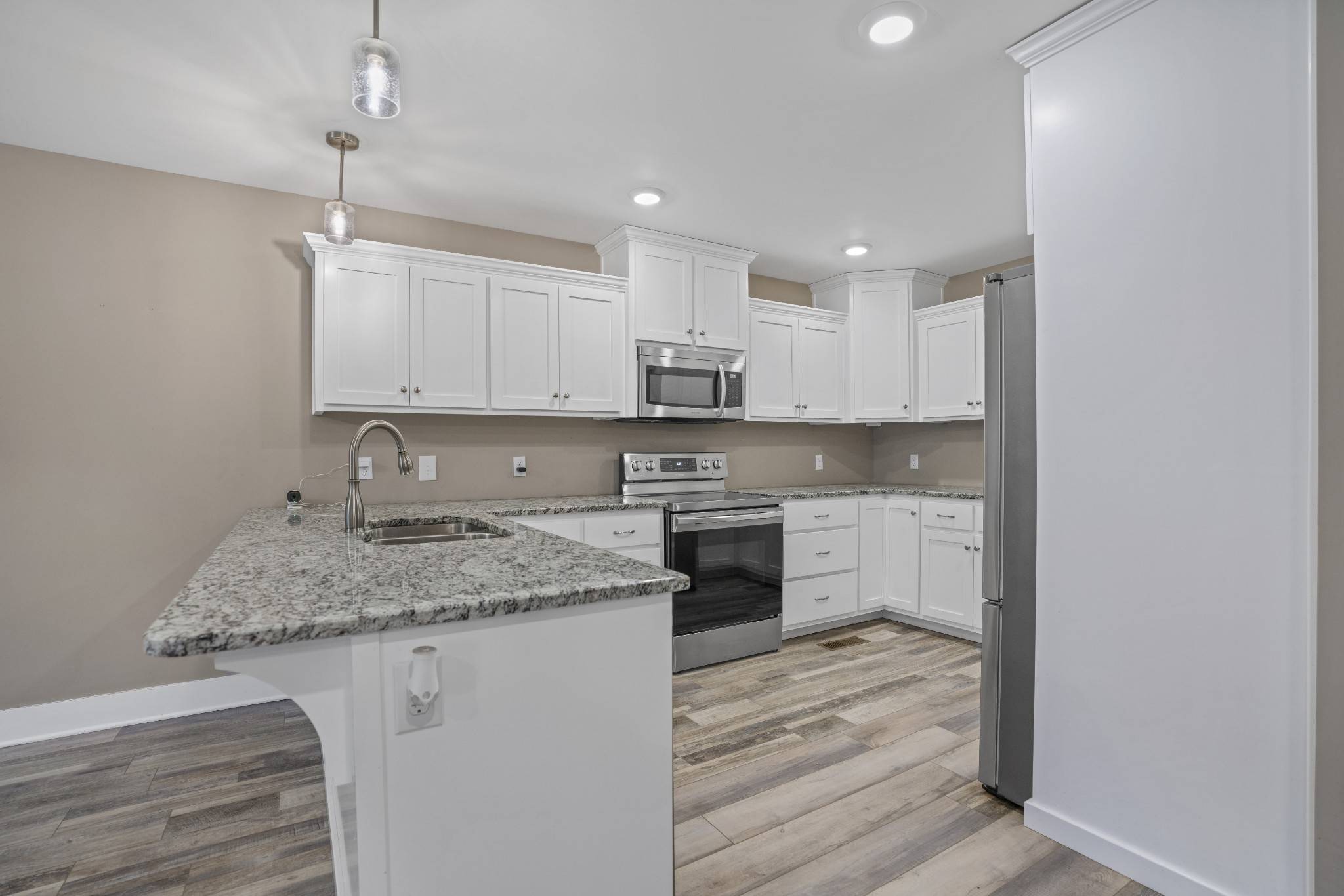 Trenton, KY 42286,110 Bee Line Way