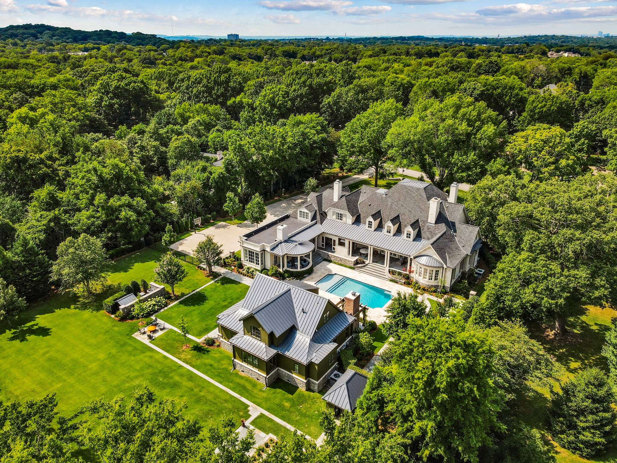 Nashville, TN 37220,1019 Stonewall Dr