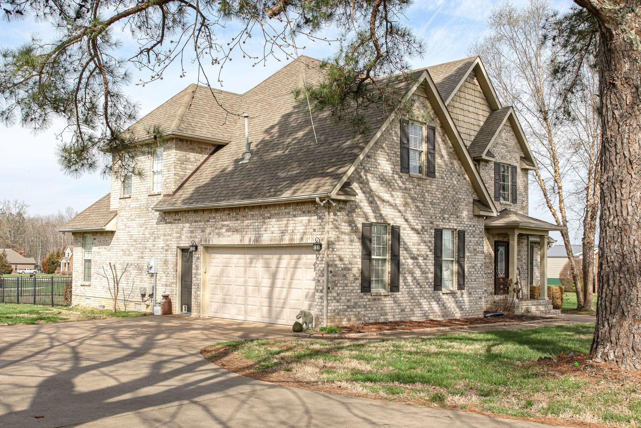 Hillsboro, TN 37342,372 Love Lane Rd