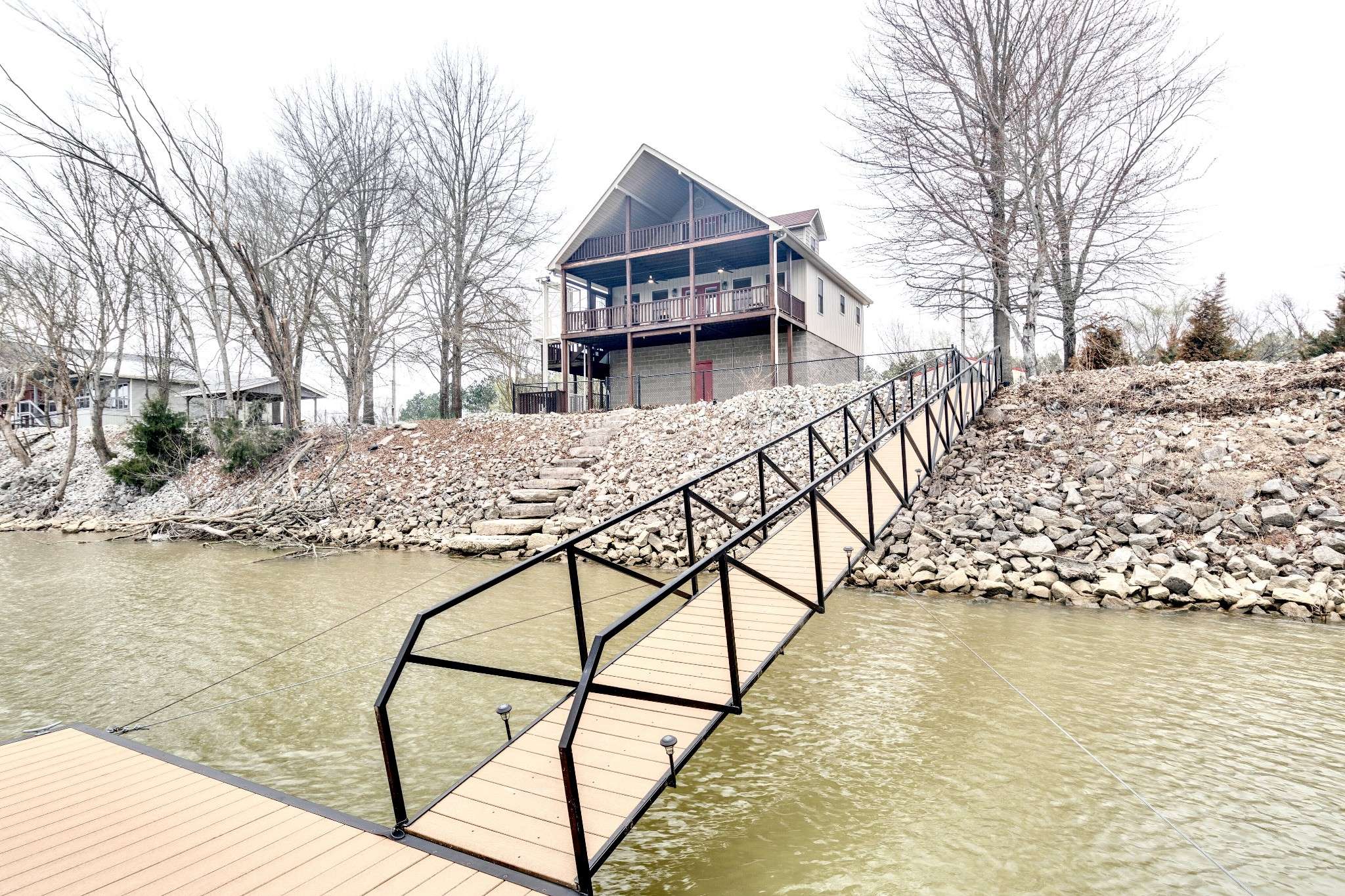 Decaturville, TN 38329,830 Whites Creek Ln