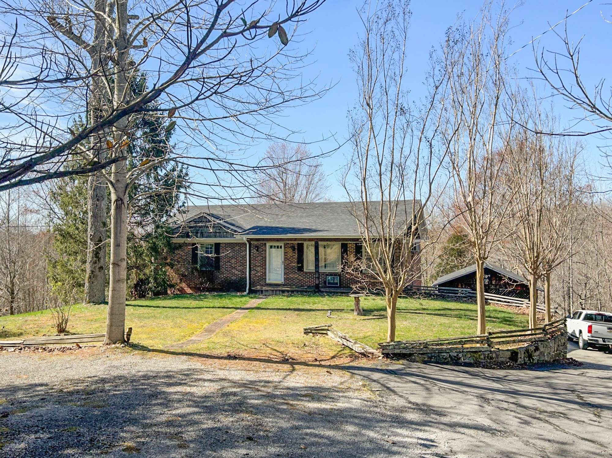 Sparta, TN 38583,396 Ragland Bottom Rd
