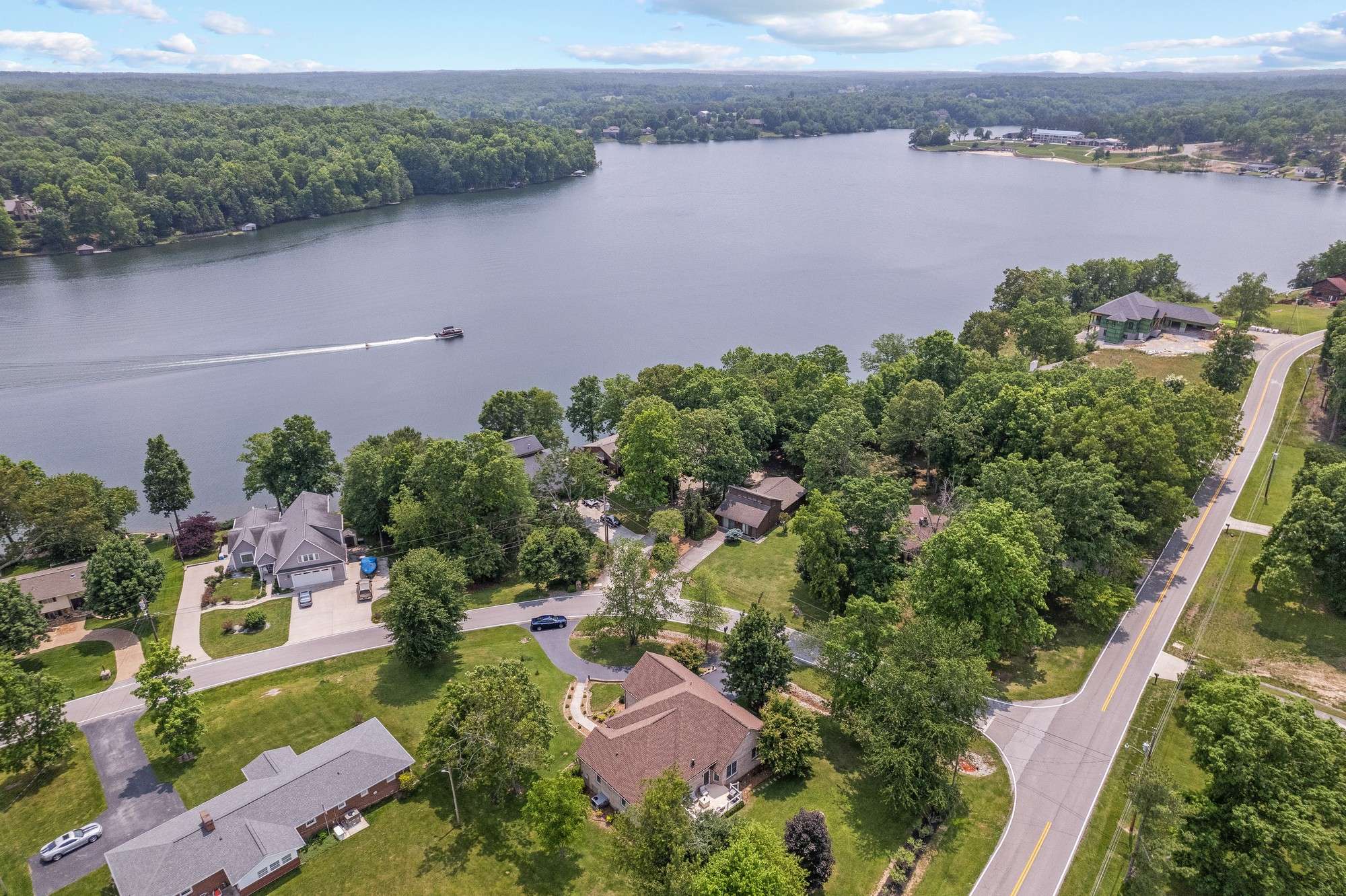 Crossville, TN 38555,27 Shoreline Dr