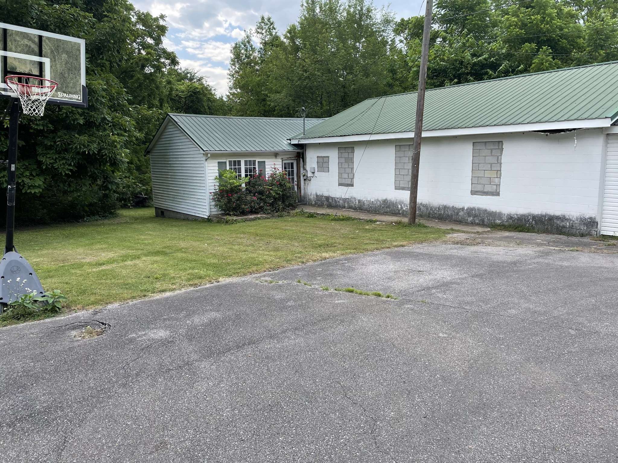 Kelso, TN 37348,101 Crystal Springs Rd