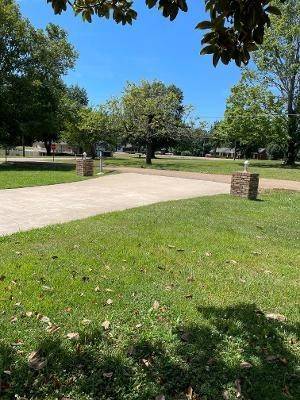 Paris, TN 38242,1202 Greenbriar St