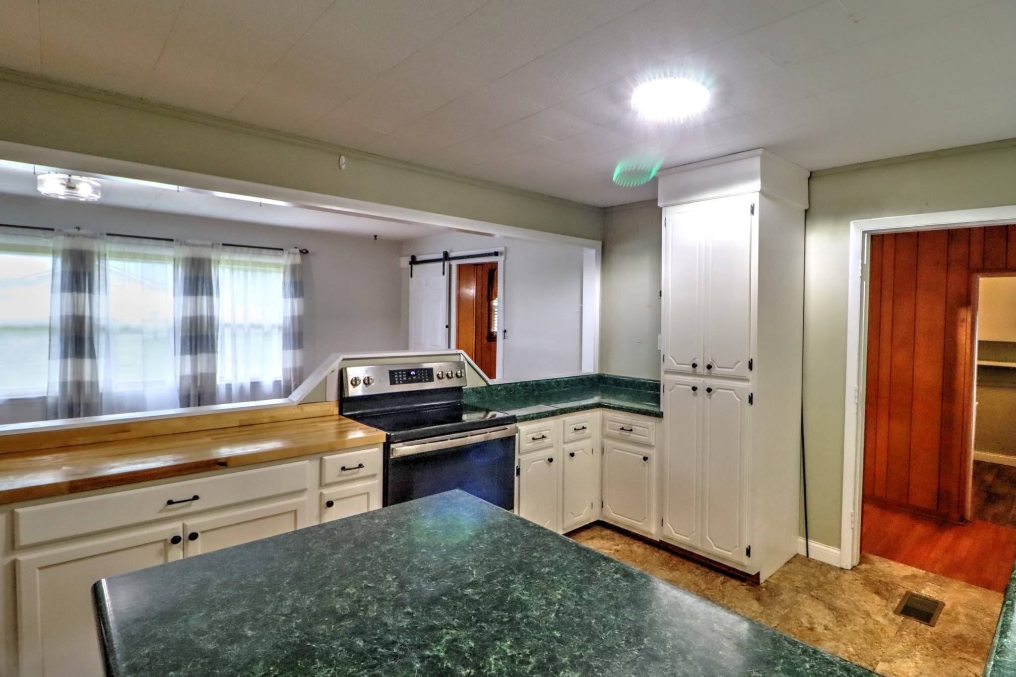 Erin, TN 37061,440 Arlington St