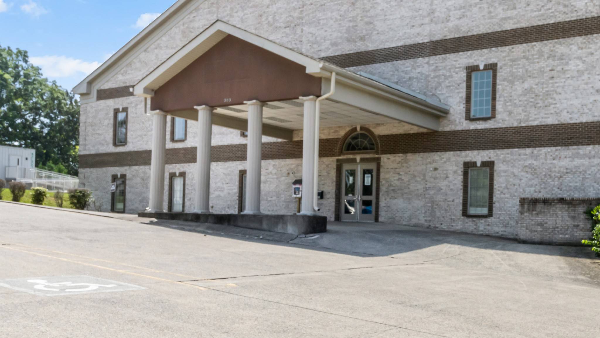 Clarksville, TN 37040,303 Fairview Ln