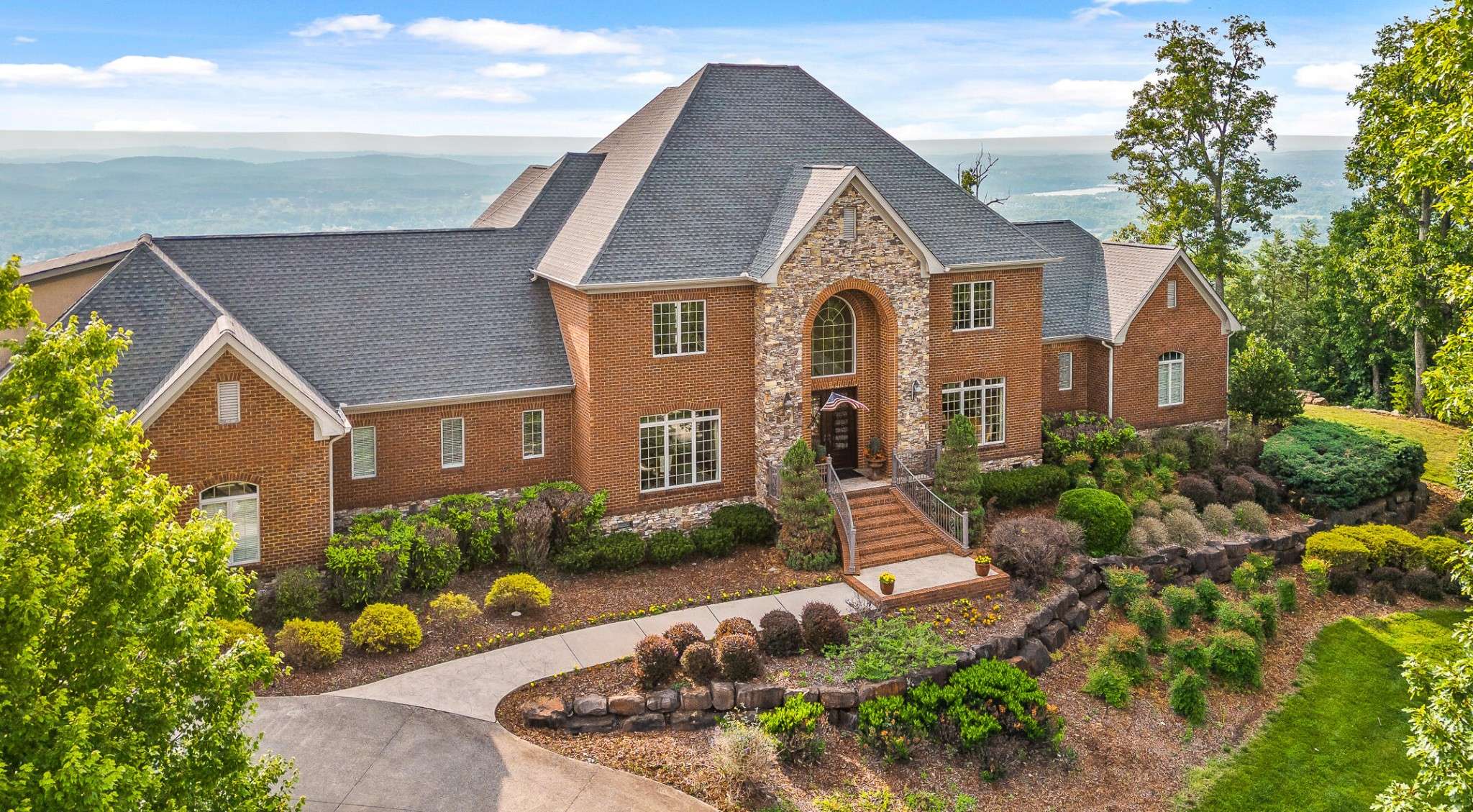 Ooltewah, TN 37363,9501 Balata Drive
