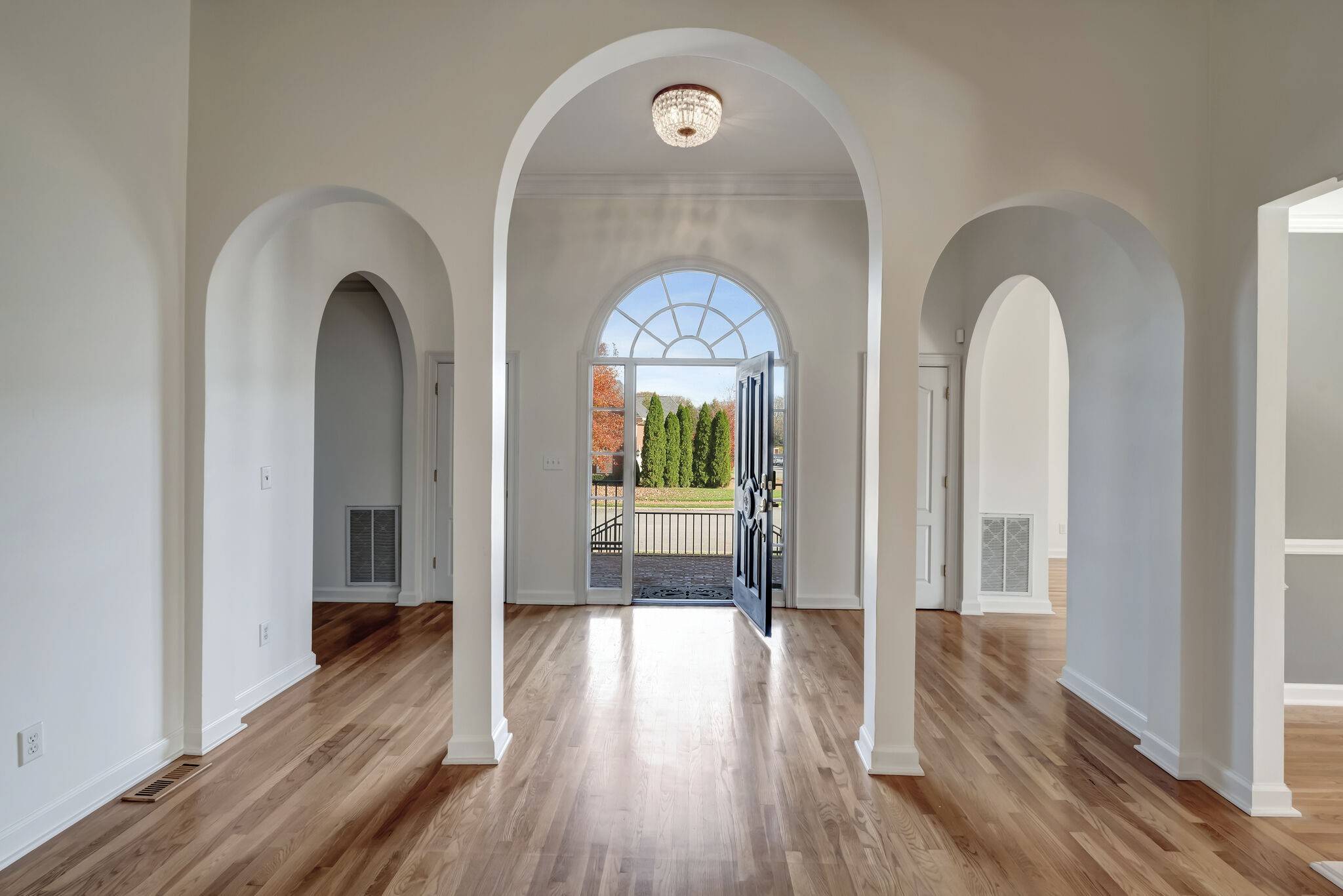 Nashville, TN 37215,107 Middleton Cir