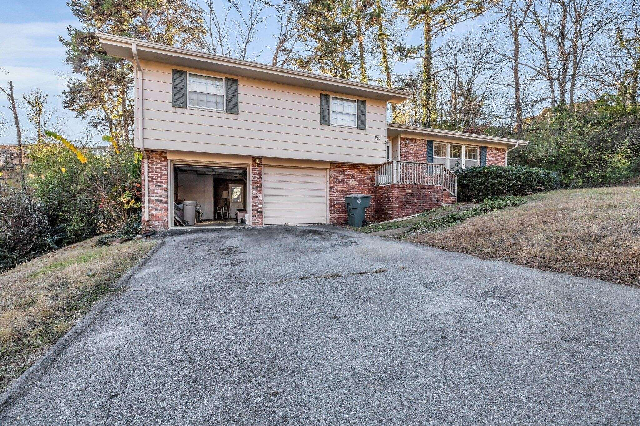 Hixson, TN 37343,5810 Northwoods Drive