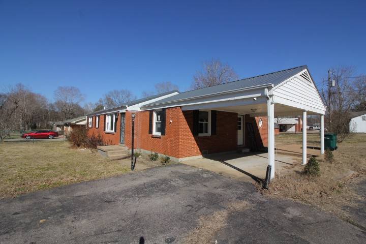 Waverly, TN 37185,105 DuPont Ave