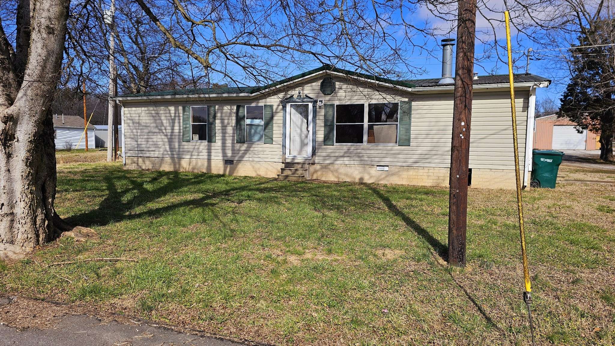 Waverly, TN 37185,1302 E Main St