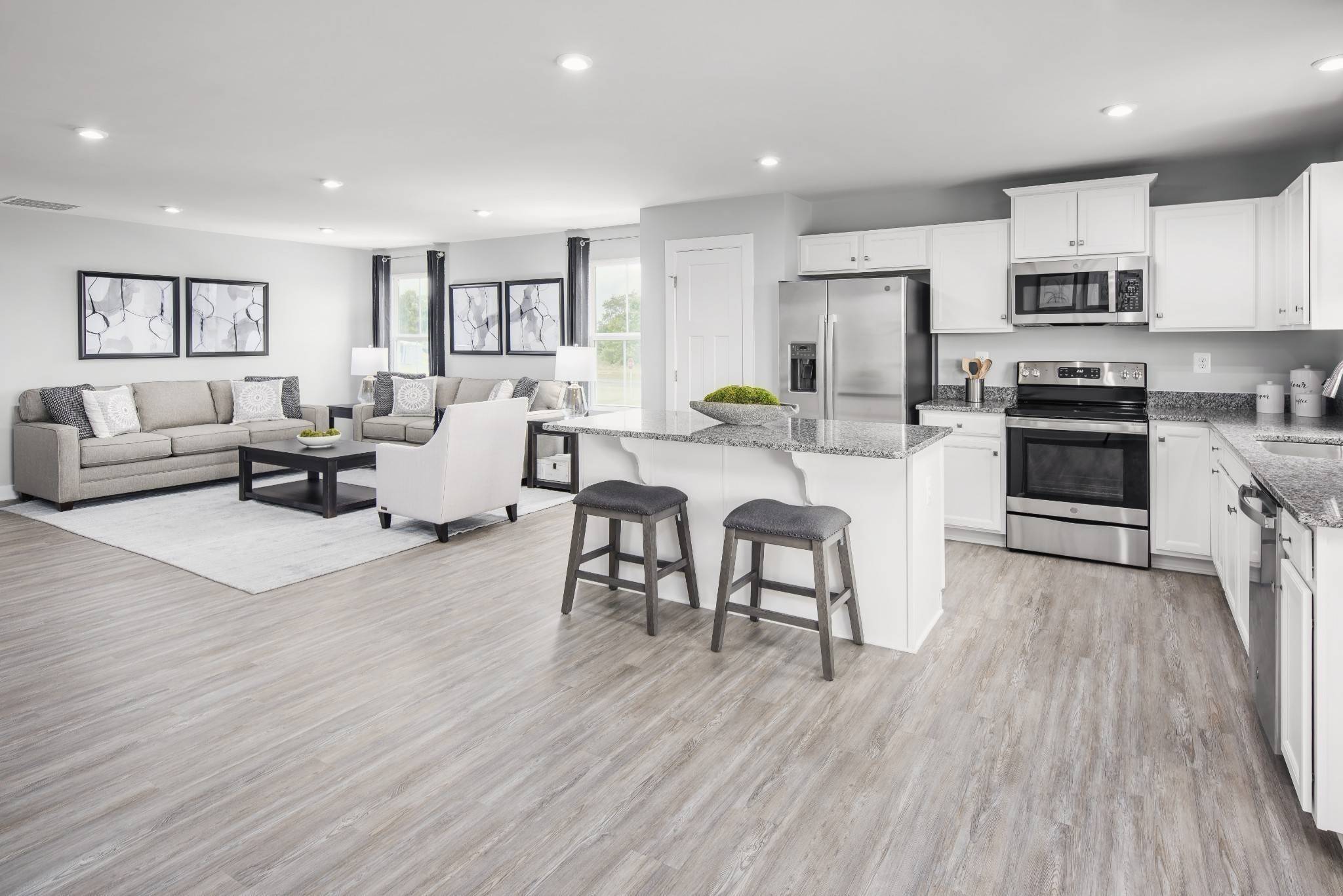 White House, TN 37188,428 Carothers Way