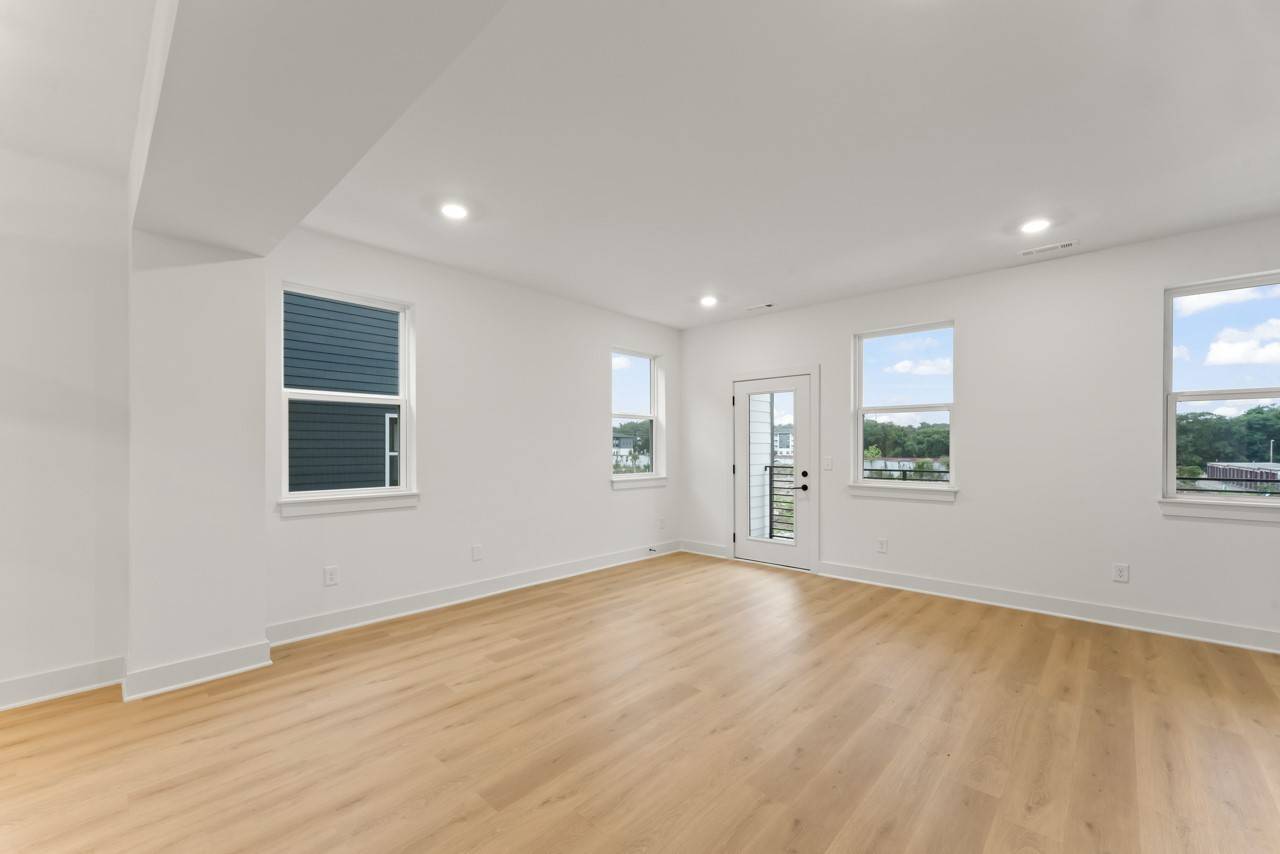 Nashville, TN 37214,626 Markham St