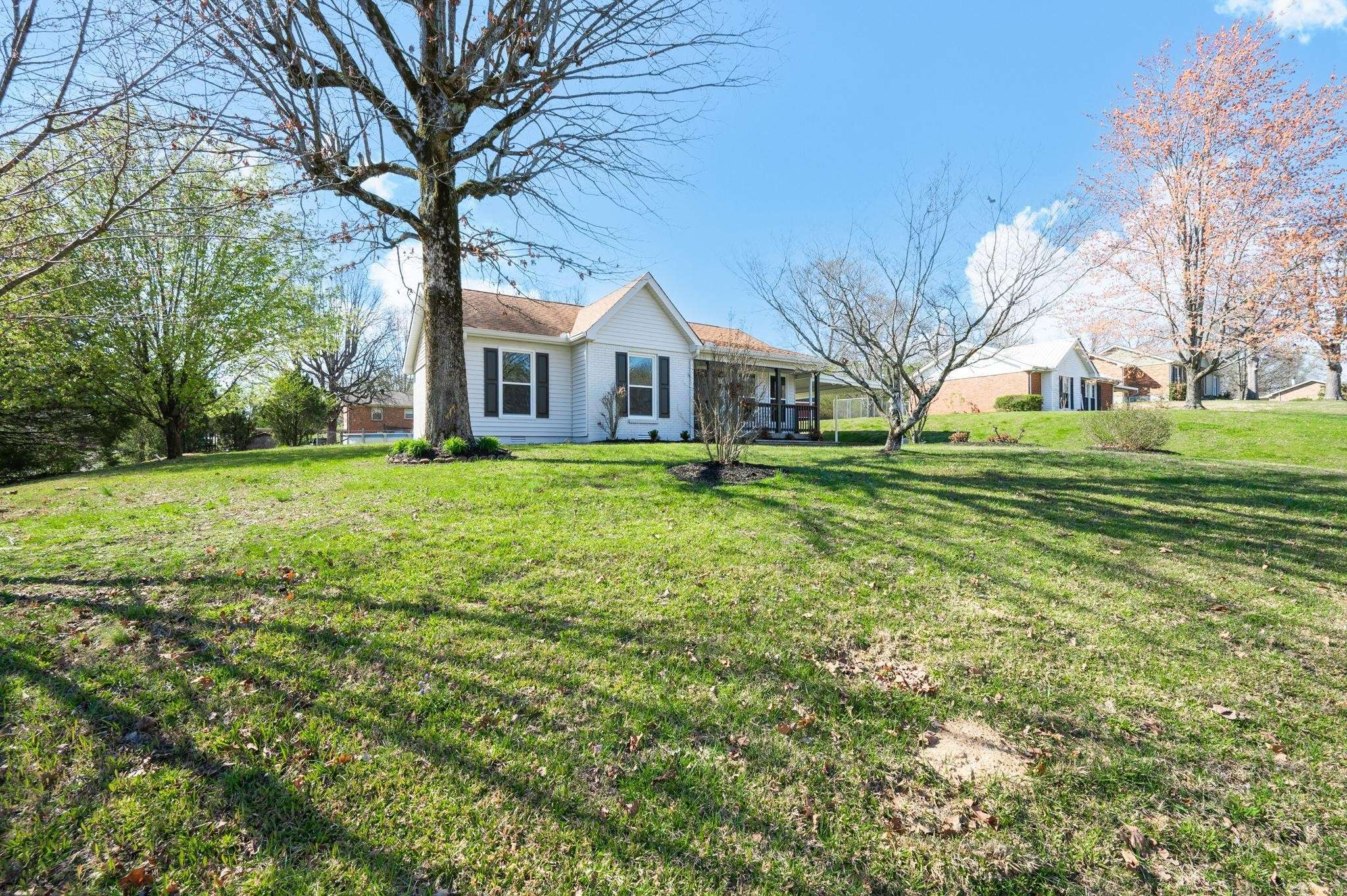 Dickson, TN 37055,404 Kevin Dr