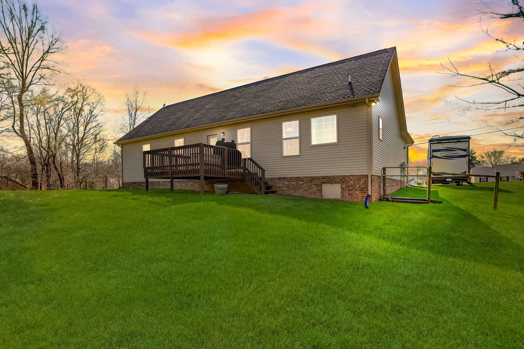 Chapmansboro, TN 37035,1030 Orion Jones Rd