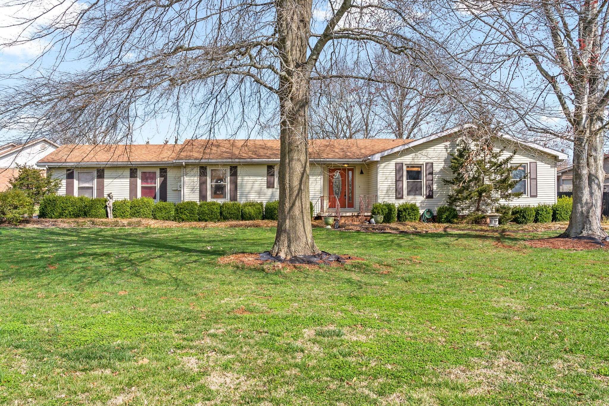 Hopkinsville, KY 42240,1123 Pin Oak Dr