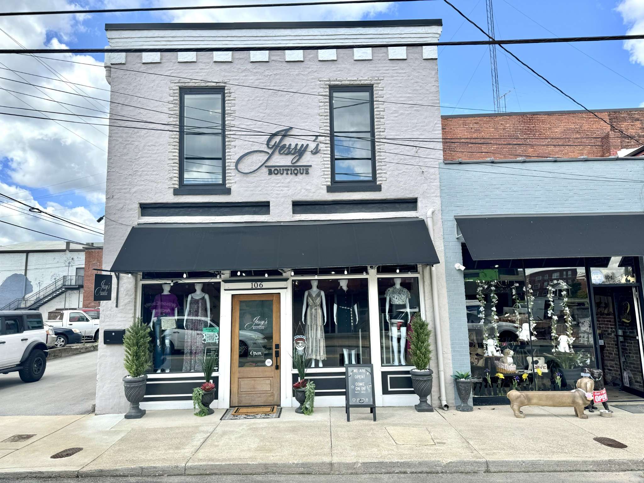 Lebanon, TN 37087,106 S College St