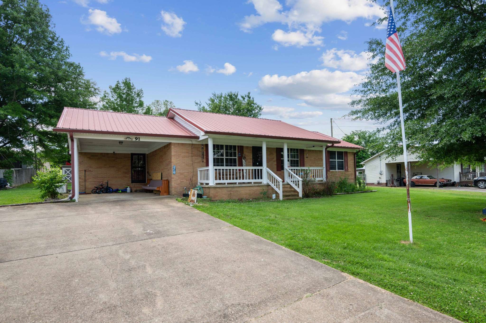 Lexington, TN 38351,91 Birdsong Ln