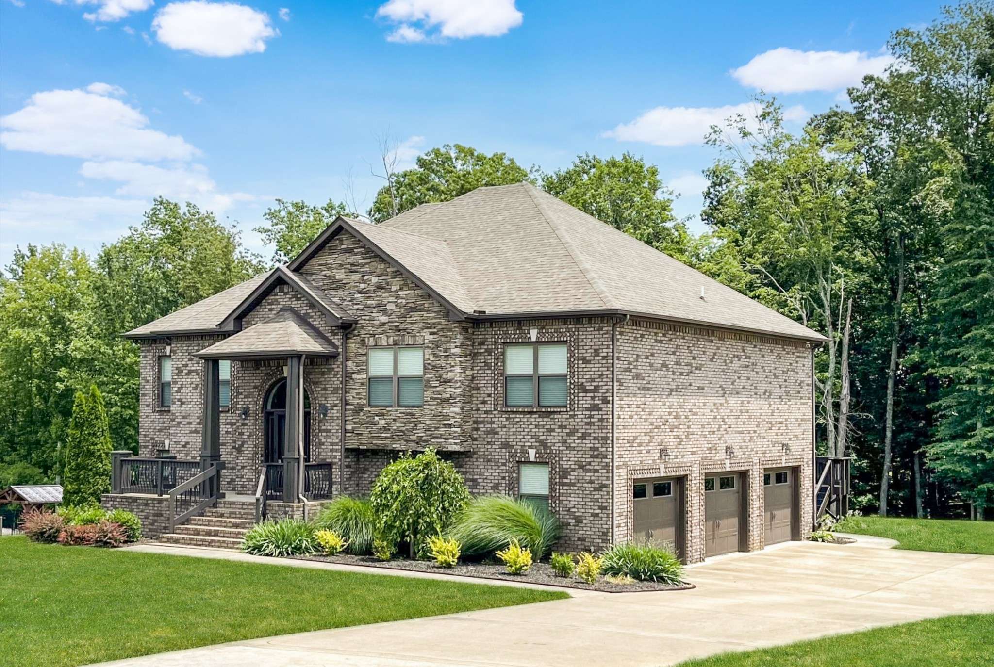 Clarksville, TN 37042,1729 Double R Blvd